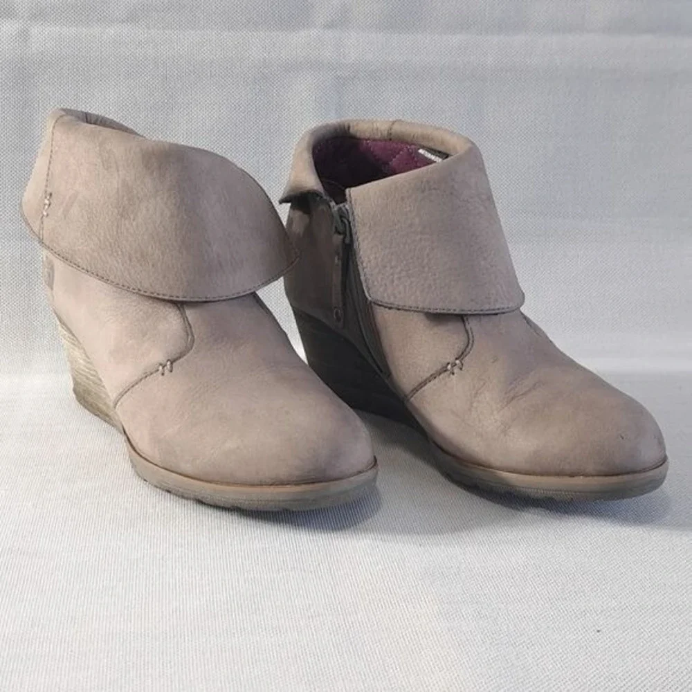 The North Face Women's Wedges/Booties Gray Waterproof Size 8.5‎